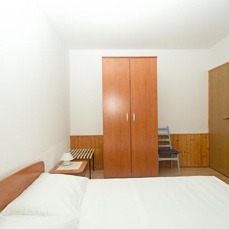 Apartments Dora Hvar Town Bagian luar foto