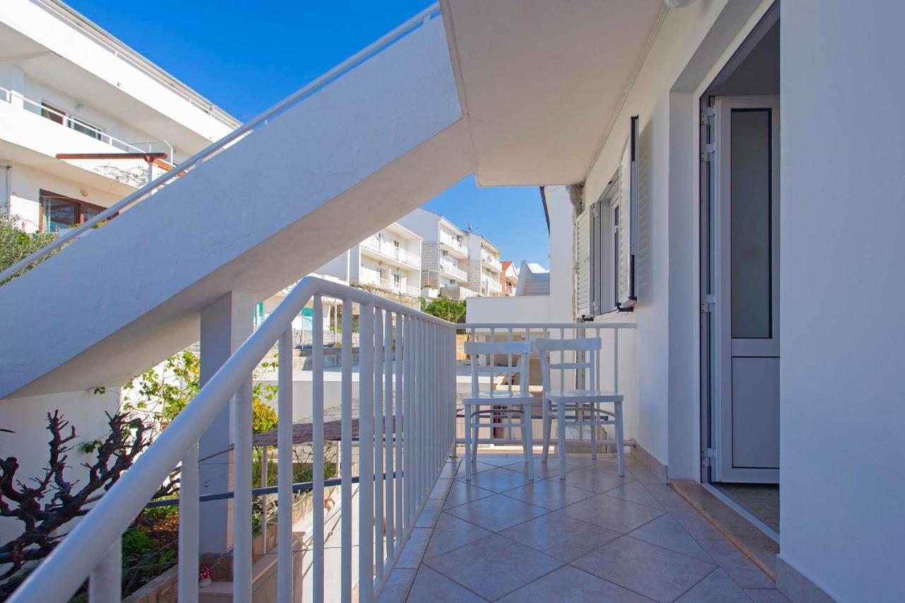 Apartments Dora Hvar Town Bagian luar foto