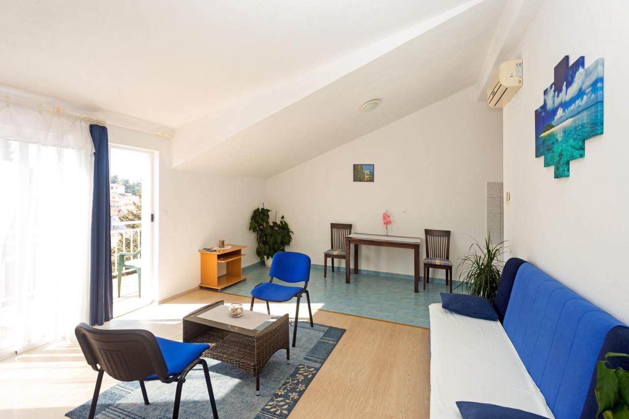 Apartments Dora Hvar Town Bagian luar foto