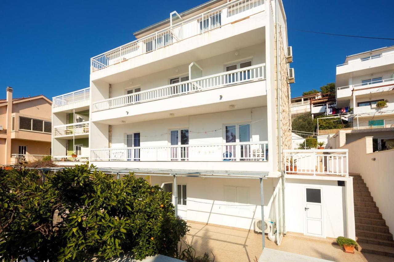 Apartments Dora Hvar Town Bagian luar foto